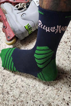Load image into Gallery viewer, illusive brand skate socks