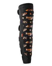 Load image into Gallery viewer, GAIN X R WILLY LAND "PROGRESSION" KNEE/SHIN COMBO PADS