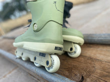 Load image into Gallery viewer, MESMER SKATES  - DOMINIC BRUCE PRO MODEL THRONE