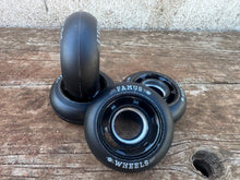 Load image into Gallery viewer, Famus Wheels 60mm 92a - black core