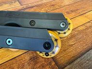 Ready to Roll - Standard Skates - Black V2 - frame and wheels