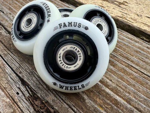 Famus Wheels 64mm 92a - Bearings included - black core
