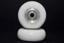 Load image into Gallery viewer, MOONSHINE - 64mm 90A - WHITE LIGHTNING
